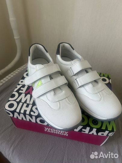 Кроссовки для мальчика 36 размер новые