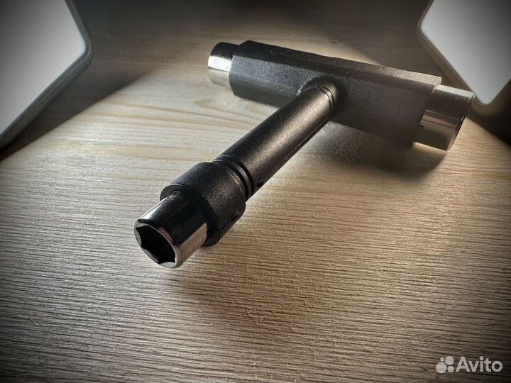 Ключ для Скейта, Лонгборда, Пластборда, Круизера