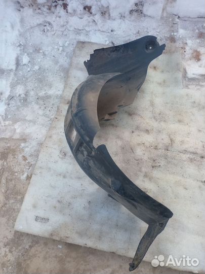 Подкрылок/локер задний правый Peugeot 408