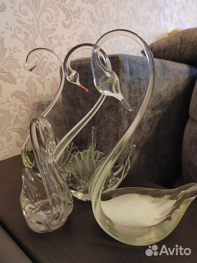 Статуэтка лебедь