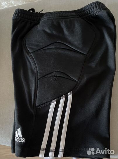 Шорты вратарские adidas