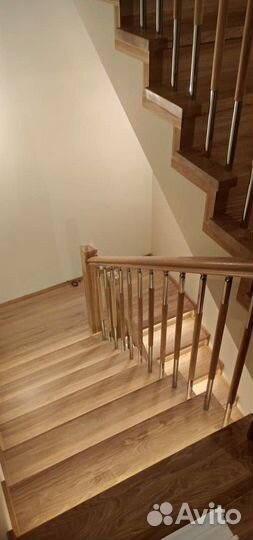 Лестница из дерева на второй этаж