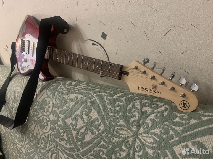 Электрогитара yamaha Pacifica 012 Red Metallic