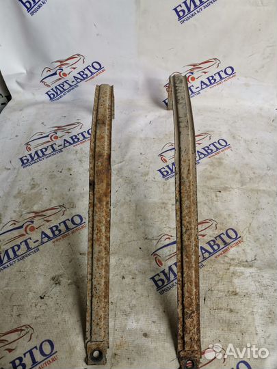 Крепление топливного бака Skoda Roomster