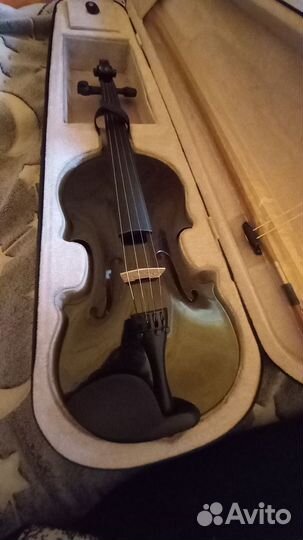 Скрипка 4/4 чёрная