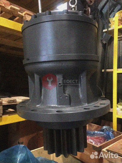 Поворотный редуктор Hitachi ZX30 4486557