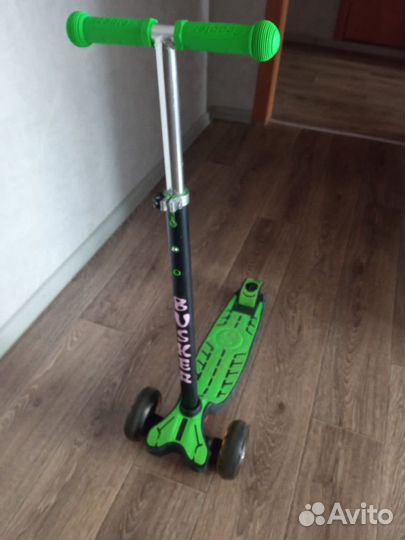 Самокат детский трехколесный