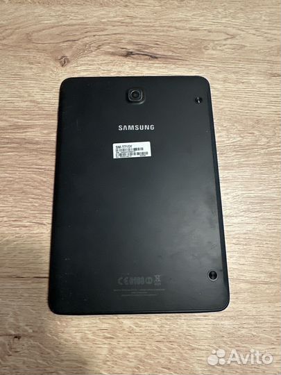 Samsung galaxy tab S2 SM-T715Y