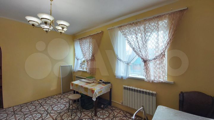 Дом 228 м² на участке 6 сот.