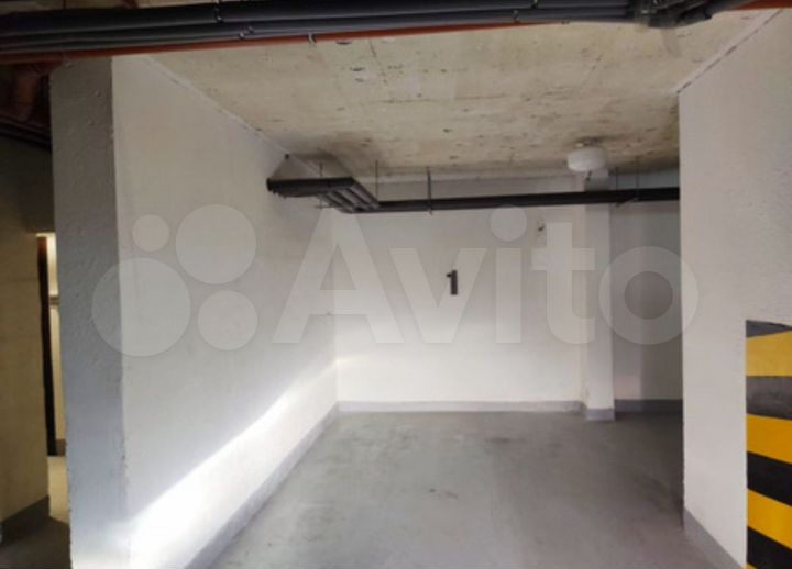 Машиноместо, 18 м²