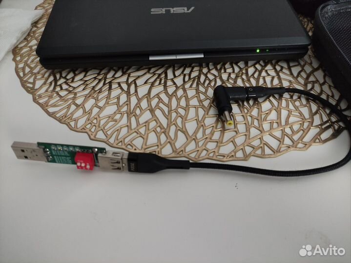 Нетбук asus eeePC-700