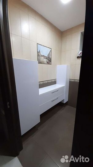 Тумба в ванную подвесная