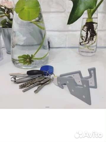 Брелок- подставка для смартфона Икеа