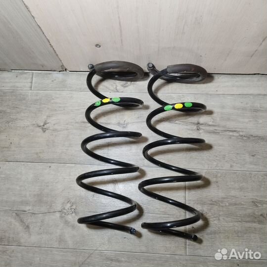 Пружина передняя Renault Duster 2