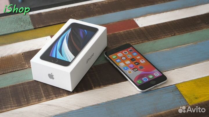 iPhone SE 2020 128gb новый