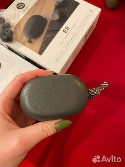 Беспроводные наушники Bang & Olufsen E8