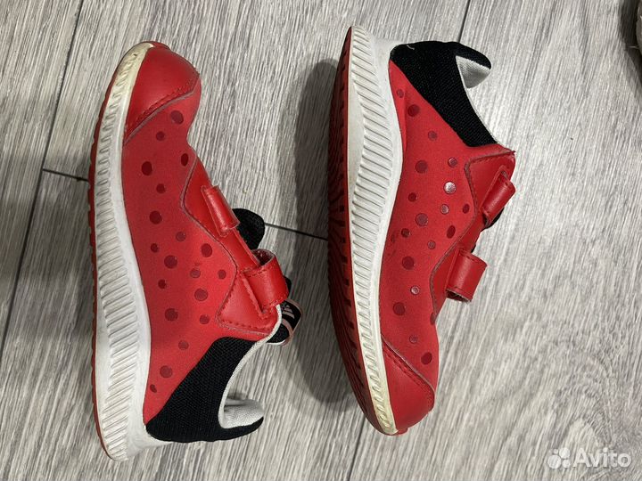 Кроссовки для девочки 26 размер