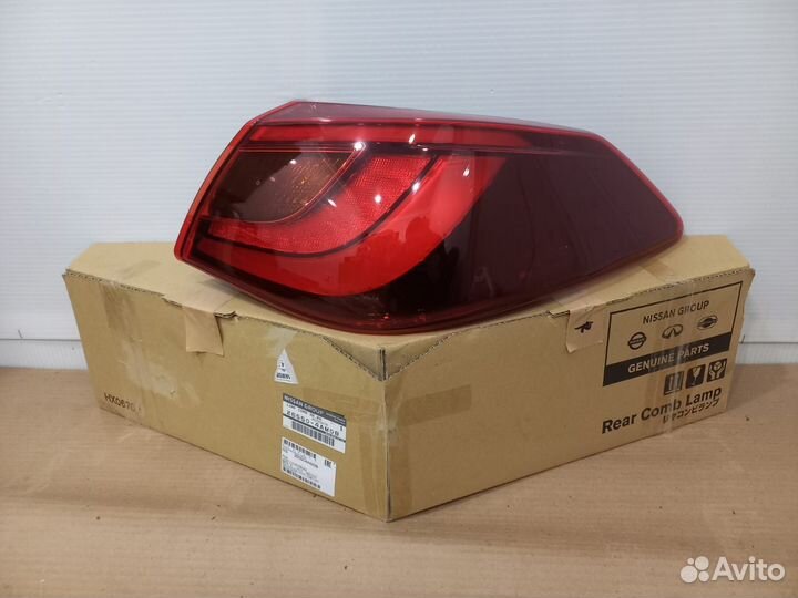 Фонарь задний правый Infiniti Q70