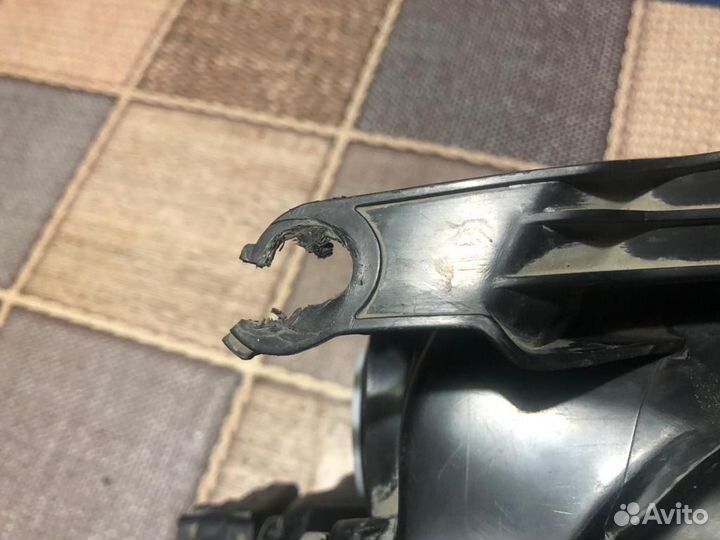 Фары на toyota camry 50