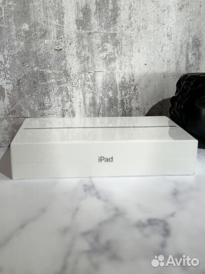 Apple iPad 10.2 Wi-Fi 64гб