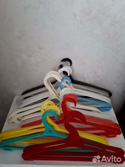 Вешалки плечики пластмассовые СССР