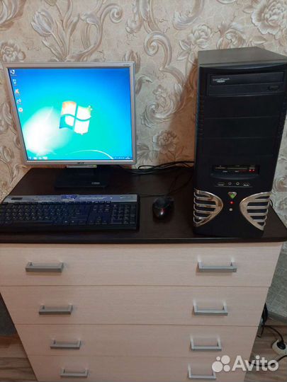 Офисный компьютер