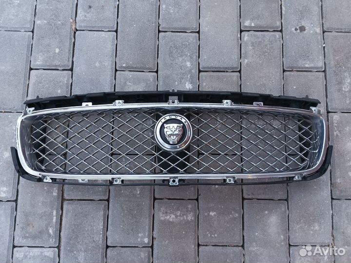 Решетка радиатора Jaguar x type
