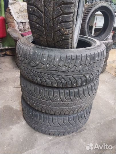 Bridgestone Ice Cruiser 7000 215/50 R17