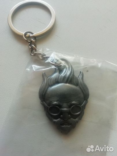 Брелок металлический