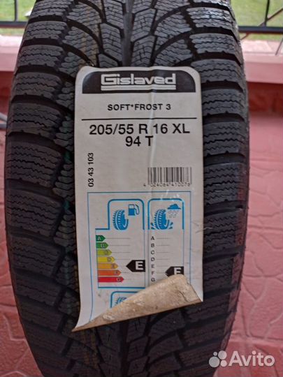 Gislaved Soft Frost 3 205/55 R16 94T