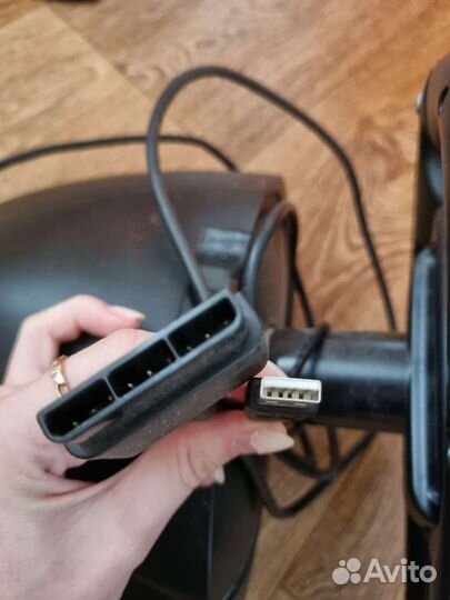 Игровой руль с педалями