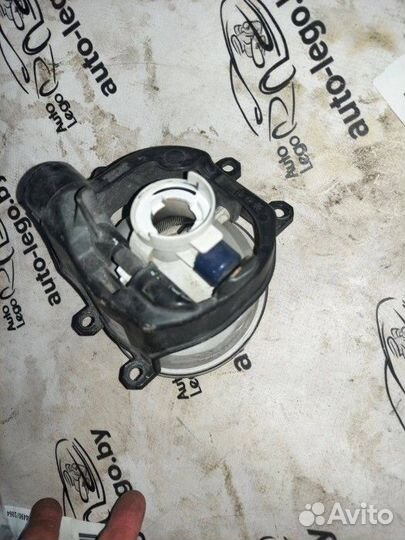 Фара противотуманная левая для Toyota Yaris