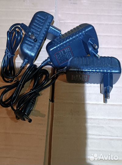 Новый блок питания 12v 2A
