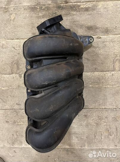 Коллектор впускной Toyota Corolla 120