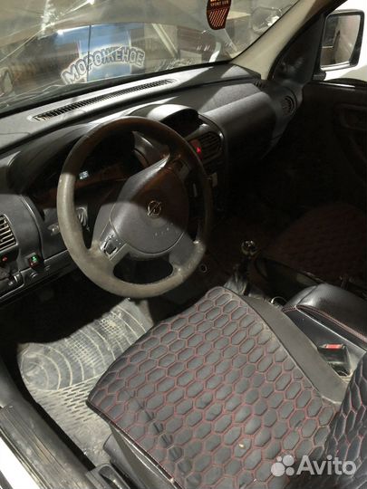 Opel Combo 1.4 МТ, 2008, битый, 400 000 км