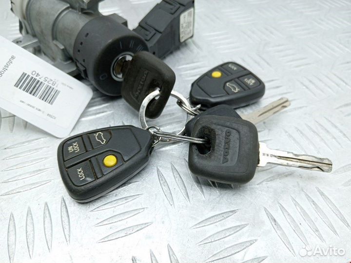 Замок зажигания для Volvo S60 1