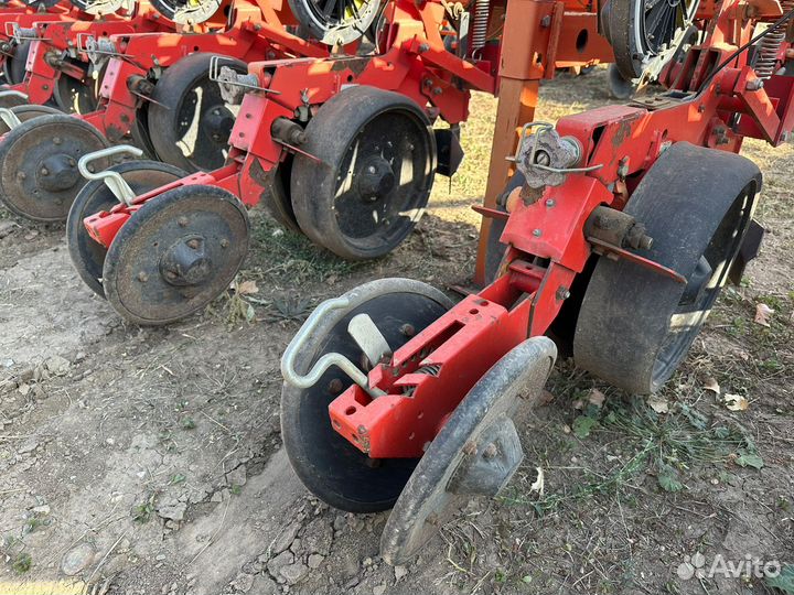 Сеялка Техника-Сервис Тс-M 8000А, 2010