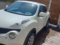 Nissan Juke 1.6 CVT, 2011, 176 000 км, с пробегом, цена 1 140 000 руб.