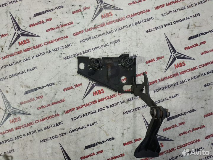 Ручка капота W163 Mercedes ML