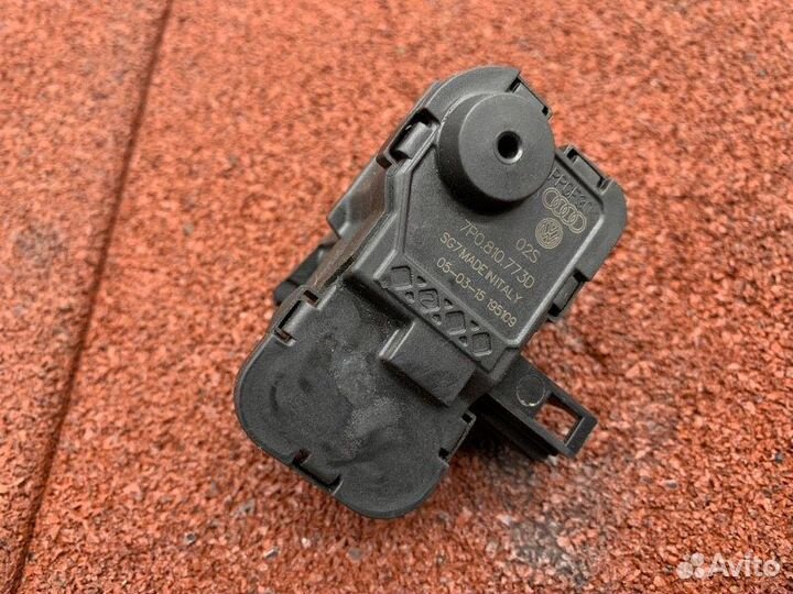 Активатор лючка бензобака Skoda Octavia A7