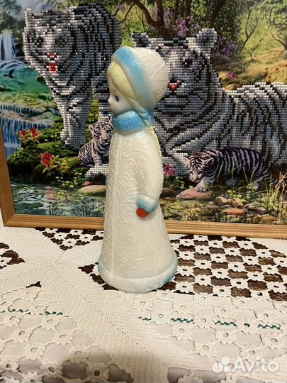 Продам фигурку снегурочки СССР