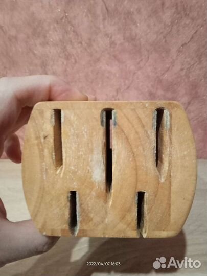 Подставка для кухонных ножей