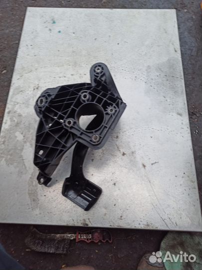 Педаль тормоза Skoda Rapid 2 nk6