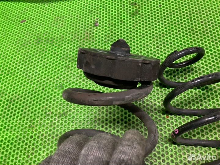 Пружина подвески задняя Audi A4 B8 2.0 cdnf 2011