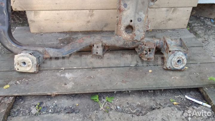 Подрамник передний Фольксваген Транспортер Т5