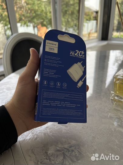 Зарядка на iPhone
