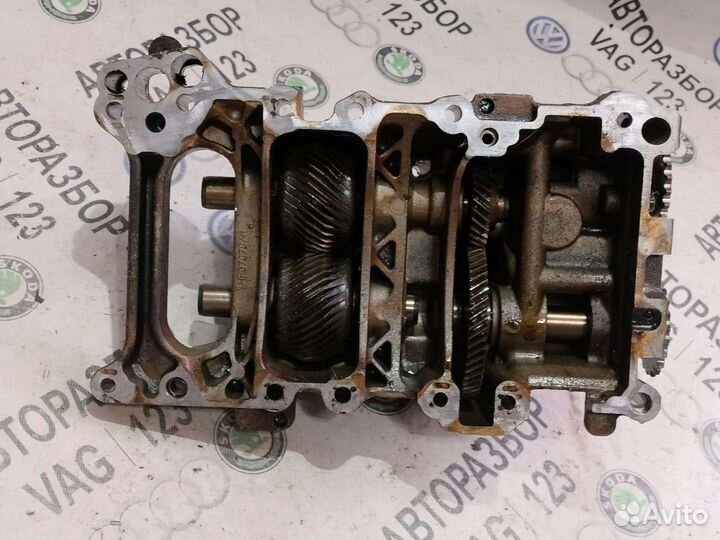 Насос масляный Audi A4 B7 2.0 ALT