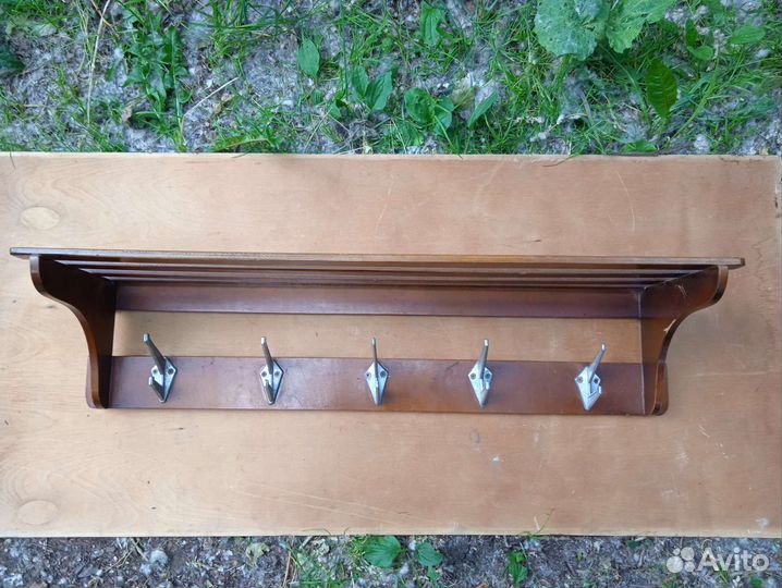 Вешалки, крючки для одежды