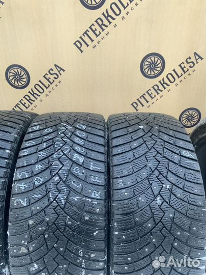 Pirelli Scorpion Ice Zero 2 275/40 R21 и 315/35 R21 107H