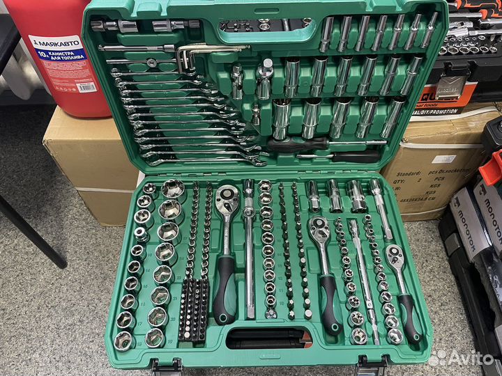 Набор инструментов для авто 216 предметов